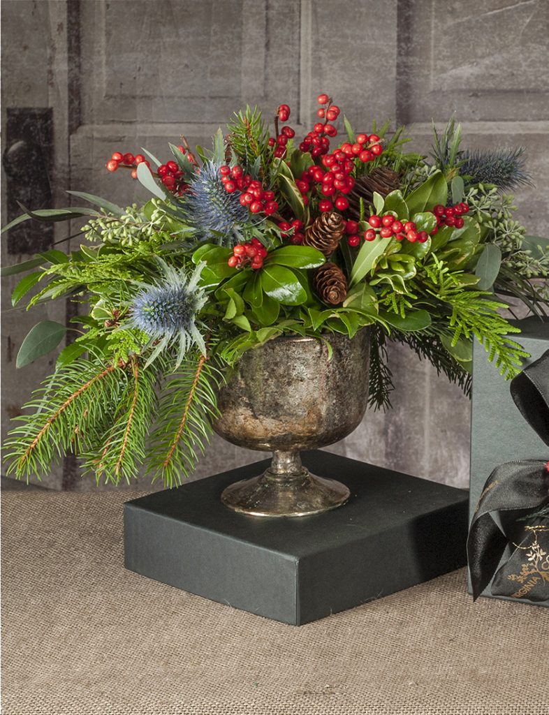PETITE FRESH EVERGREEN AND BERRY COMPOTE ARRANGEMENT Robin Wood Flowers